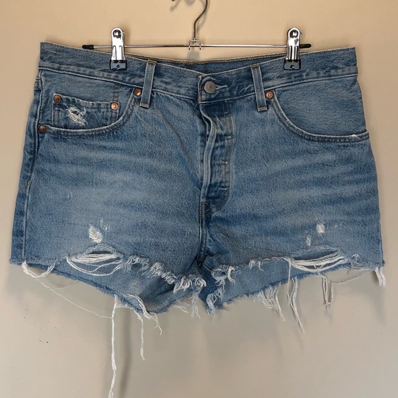 Levi’s 501 Denim Shorts - Picture 2 of 5